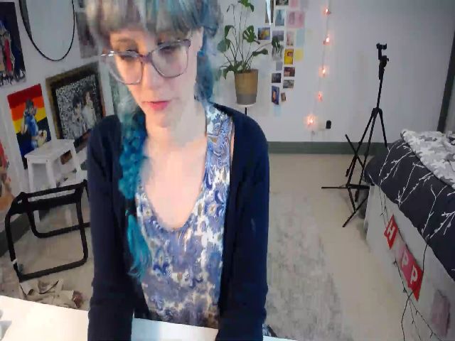 Live sex webcam photo for heidiv #269422982