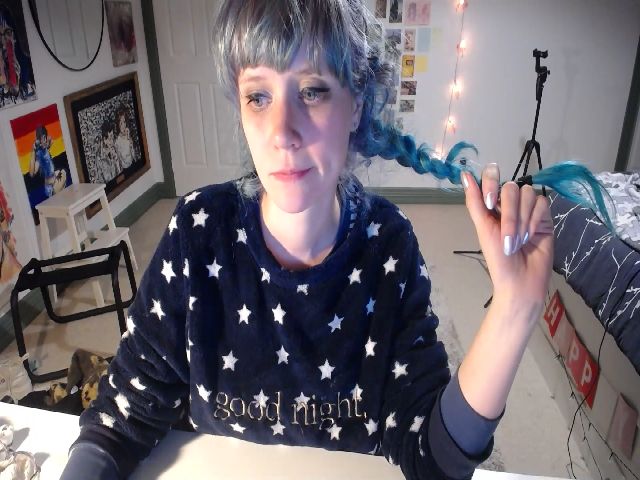 Live sex webcam photo for heidiv #269423693
