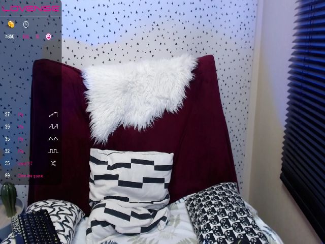 Live sex webcam photo for MaryPuss #269428039