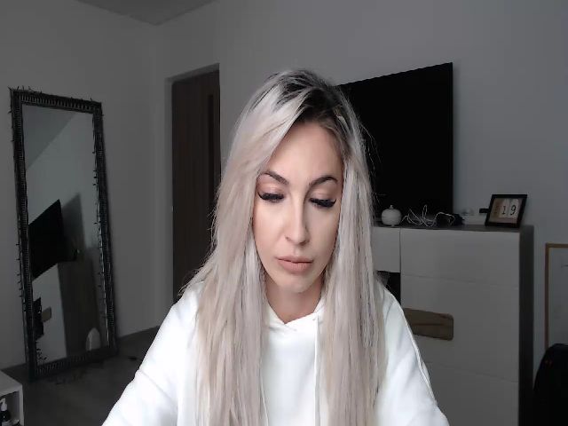 Live sex webcam photo for Anyaa_ #269431564