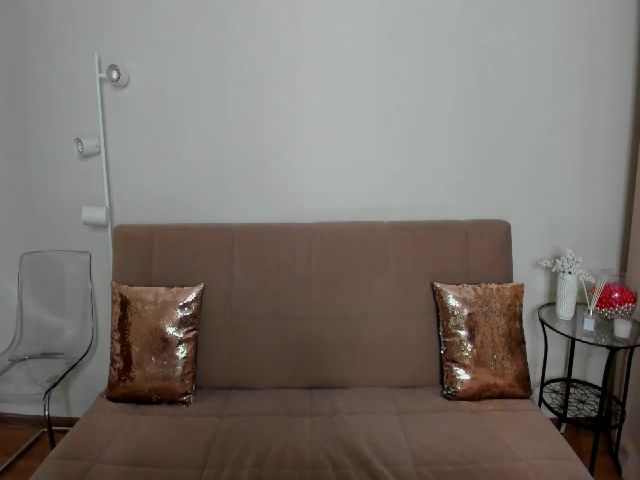 Live sex webcam photo for Ohjasmine1 #269432203