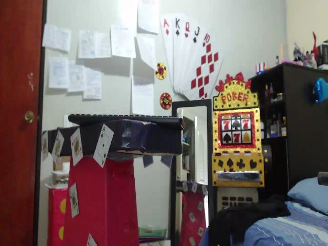 Live sex webcam photo for Nicollejordan #269419112