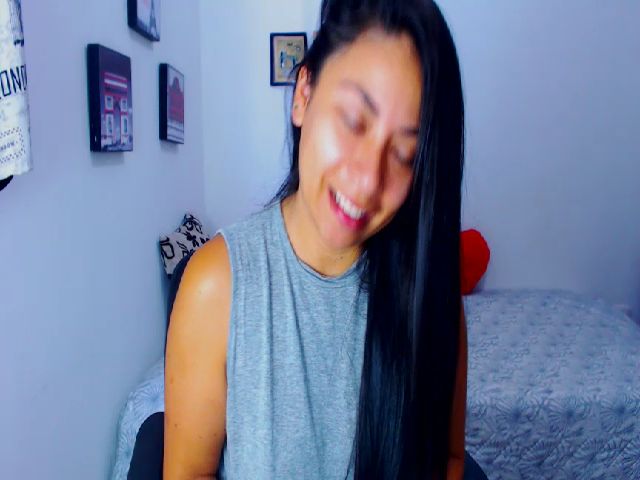 Live sex webcam photo for AlexaSexy4u #269426988