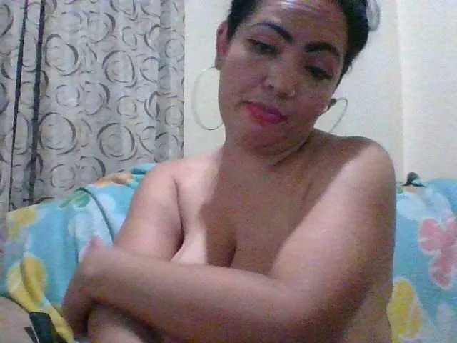 Live sex webcam photo for nikfox-1 #269417926