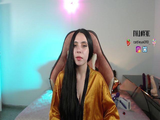 Live sex webcam photo for cattleya069 #269430772