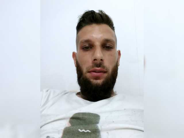 Live sex webcam photo for Melaniaxxs #269417891