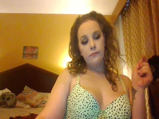 Live sex webcam photo for Binky18 #269427521