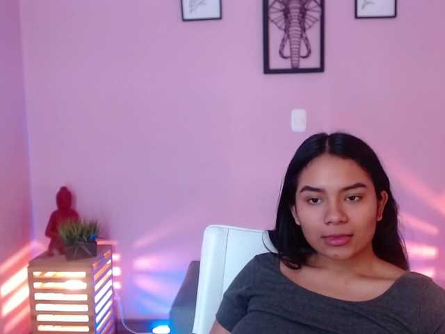 Live sex webcam photo for cristal-black #269417637