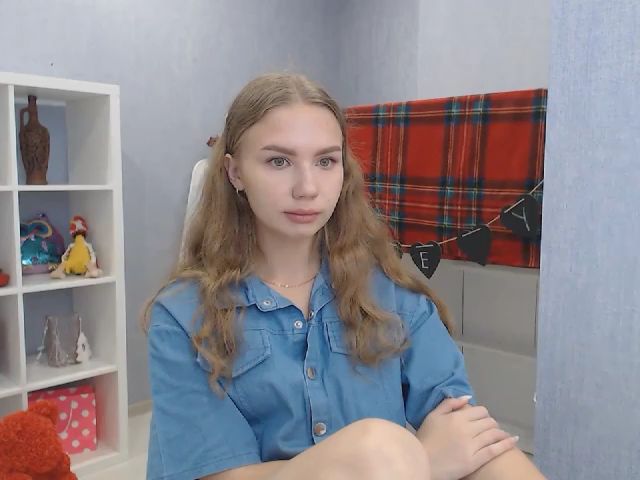 Live sex webcam photo for KatrinNovak #269422206