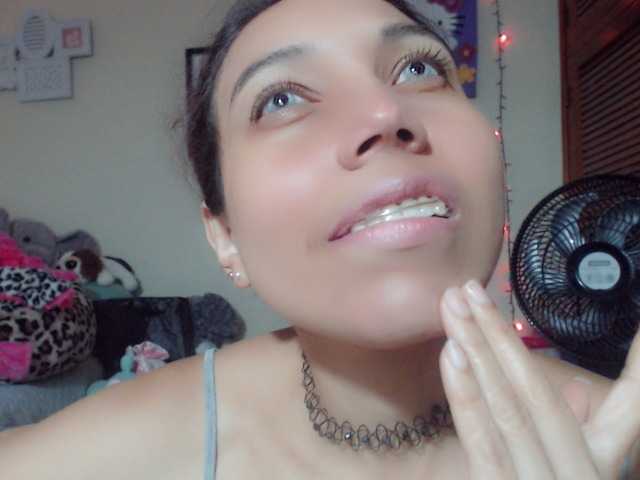 Live sex webcam photo for abby-camstar #269425477