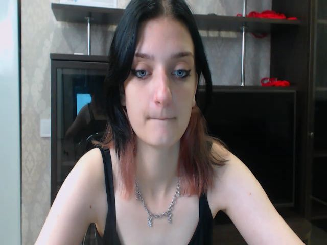 Live sex webcam photo for MoraCos #269427517