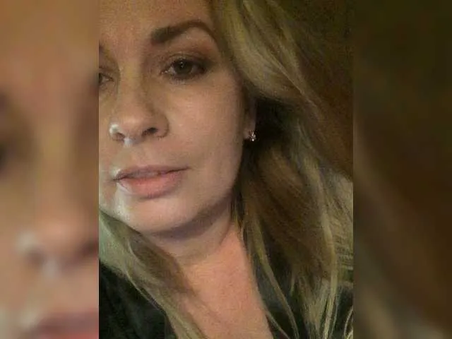 Live sex webcam photo for saden27 #269425068