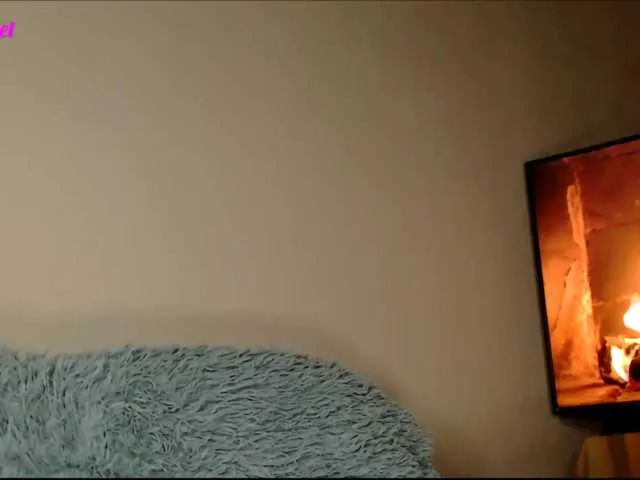 Live sex webcam photo for VickySecret #269445017