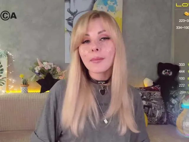 Live sex webcam photo for LiluDallass #287915660