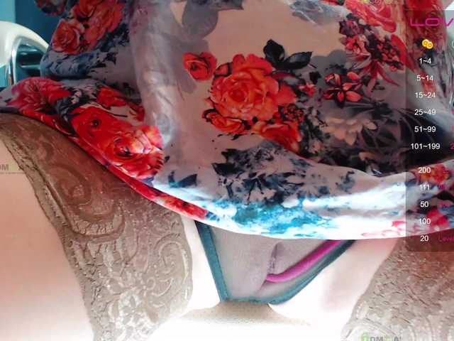 Live sex webcam photo for jeanne-2017 #269444662