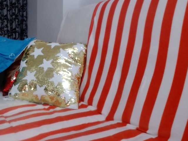 Live sex webcam photo for PrincessReyna #269445357