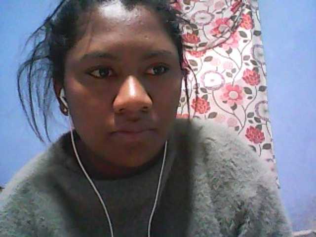 Live sex webcam photo for mybigass15 #269436954