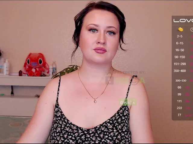 Live sex webcam photo for NewAnna #269436912