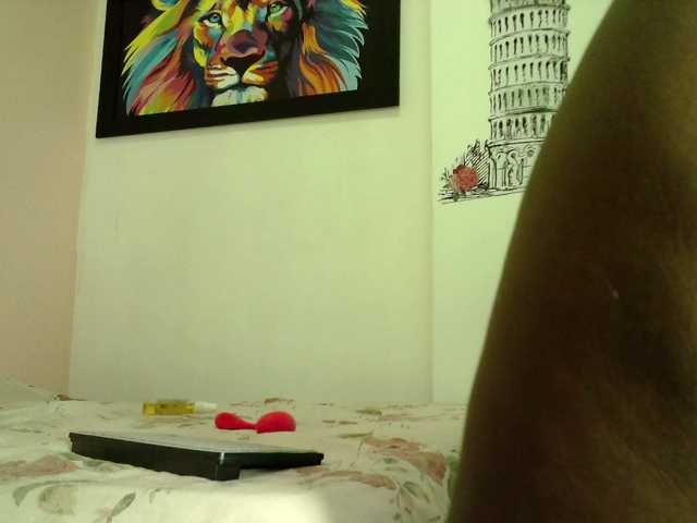 Live sex webcam photo for CocoPink #269445531