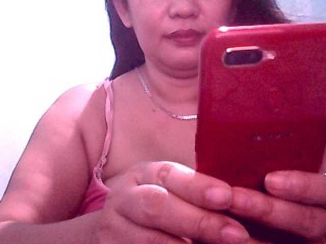 Live sex webcam photo for wildmom4u #269433749