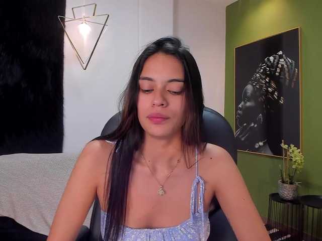 Live sex webcam photo for MayaRivera #269433535