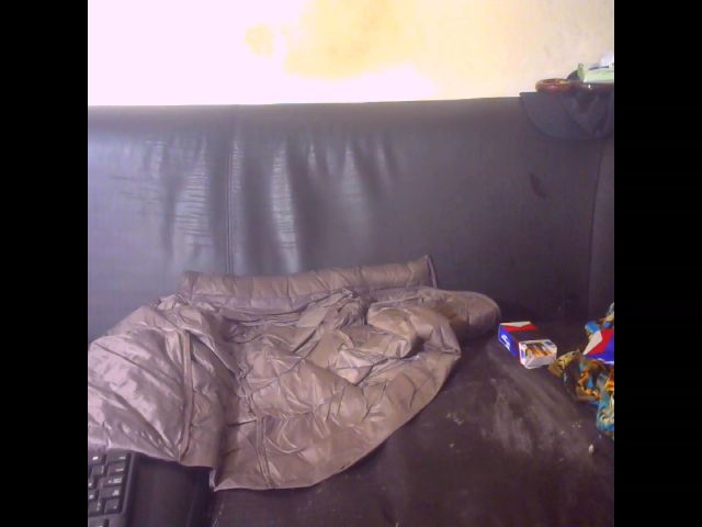 Live sex webcam photo for Sexygeny #269446610