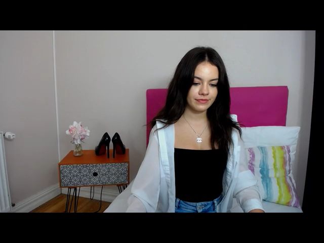 Live sex webcam photo for ChloeBeauty #269438760