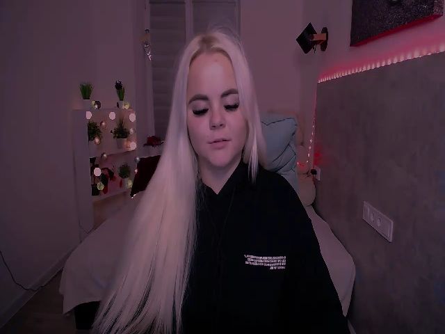 Live sex webcam photo for Jenni__fer #269434645