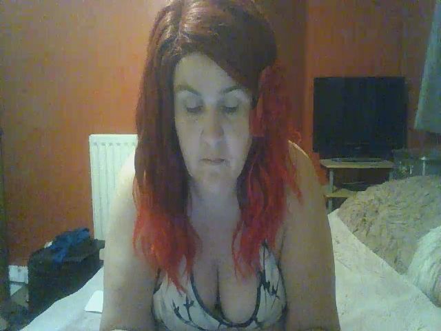 Live sex webcam photo for YUMMYMUMMY39 #269448244