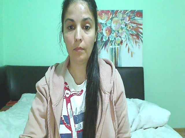 Live sex webcam photo for OneHotty #269449417