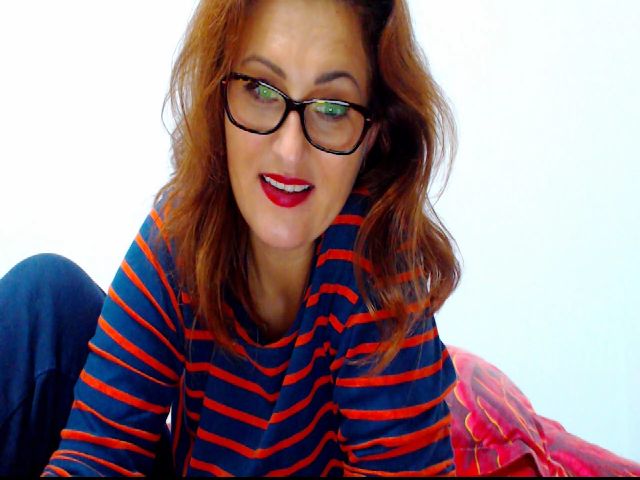 Live sex webcam photo for Carolineback #269437656