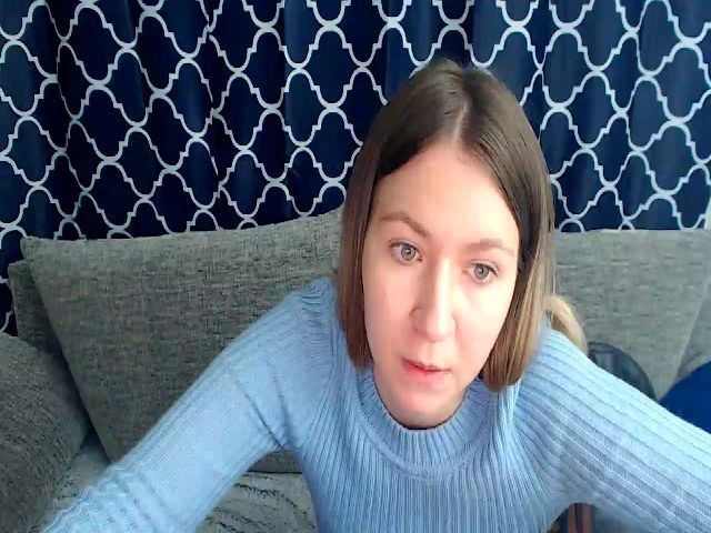 Live sex webcam photo for Emmillia #269443740