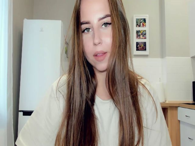 Live sex webcam photo for Sweet_Lera18 #269442616