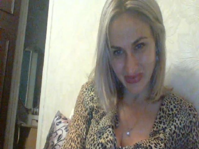 Live sex webcam photo for LadyAna189 #269447062