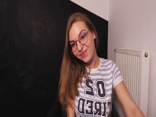 Live sex webcam photo for JettySise #269438996