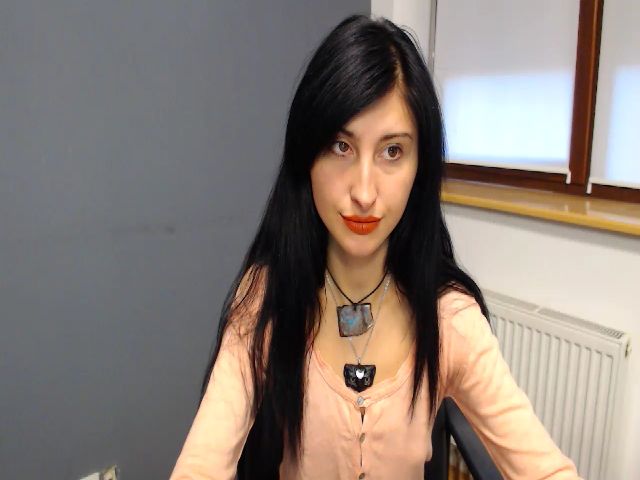 Live sex webcam photo for SnowSpacee #269441359