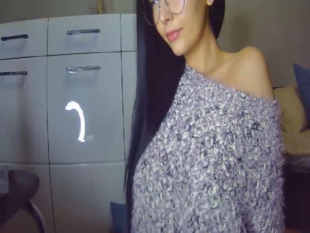 Live sex webcam photo for SugarMeee #269435810