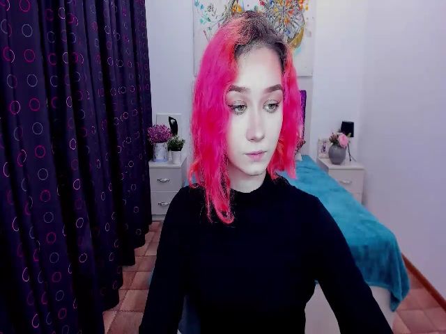 Live sex webcam photo for FionaClassy #269442456