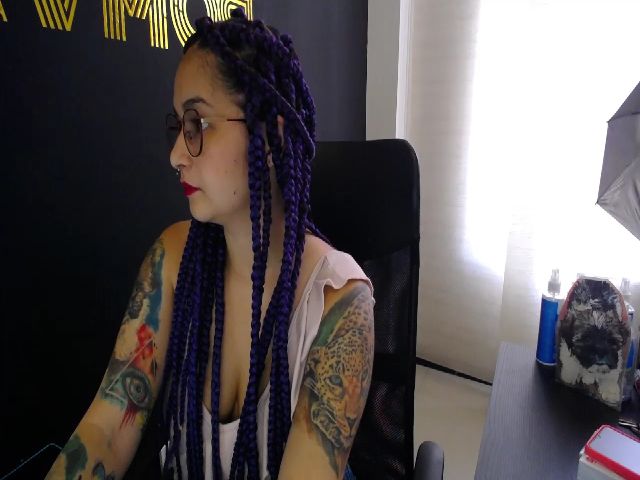 Live sex webcam photo for MissTiara_ #269448438