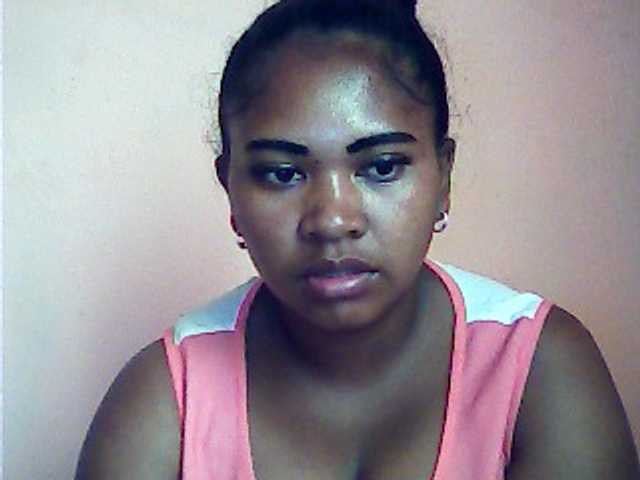 Live sex webcam photo for Xmyah #269441137