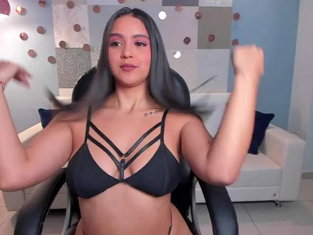 Live sex webcam photo for ToriCross #269441020