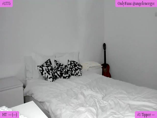 Live sex webcam photo for AngelEnergyC #269448858