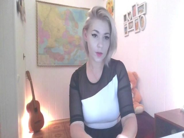 Live sex webcam photo for AliceMood #269441217