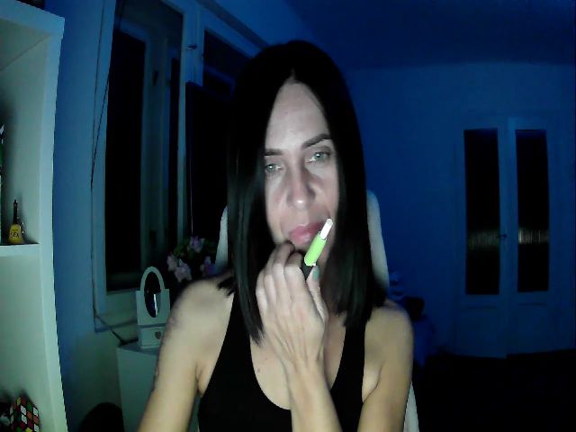 Live sex webcam photo for Beatrice_18 #269447315