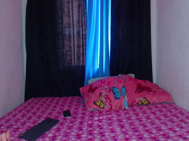 Live sex webcam photo for avril_harpper #269441648