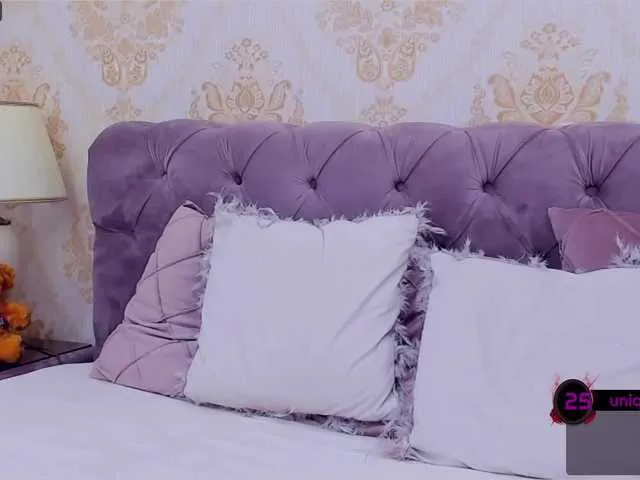 Live sex webcam photo for AshleyClaire #269440748