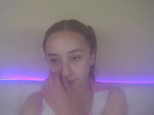 Live sex webcam photo for tiny-cora #269433238