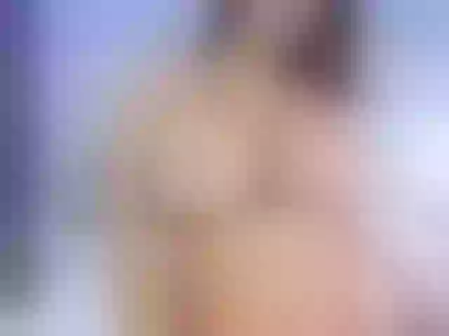 Live sex webcam photo for RoseValcke #269440586