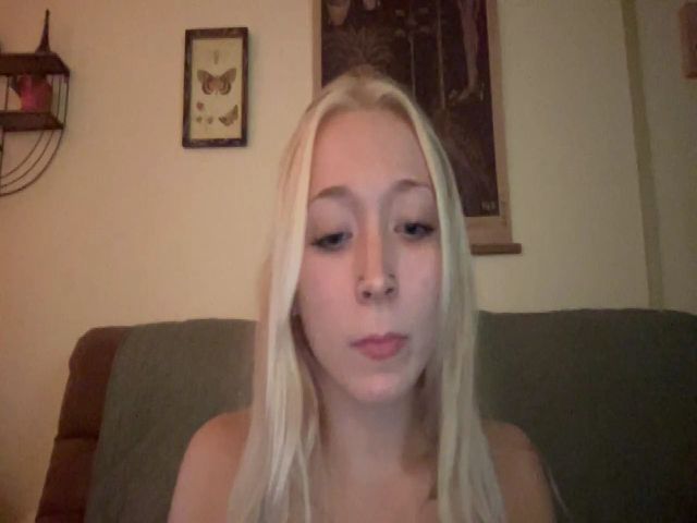 Live sex webcam photo for Izziekay #269449593