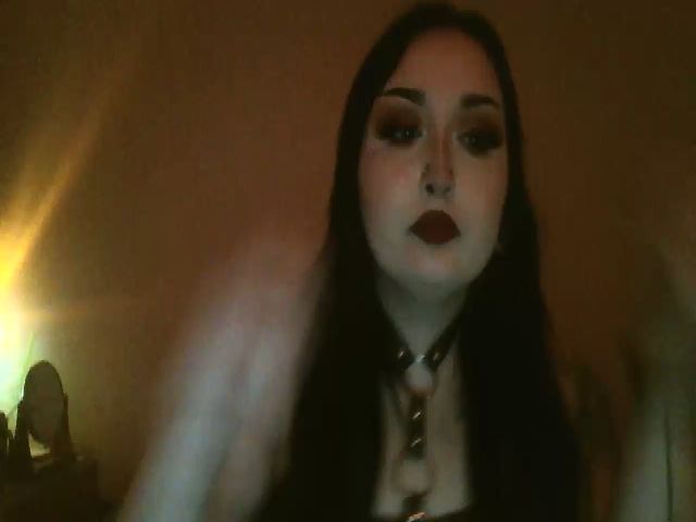 Live sex webcam photo for Devilxdoll #269449256